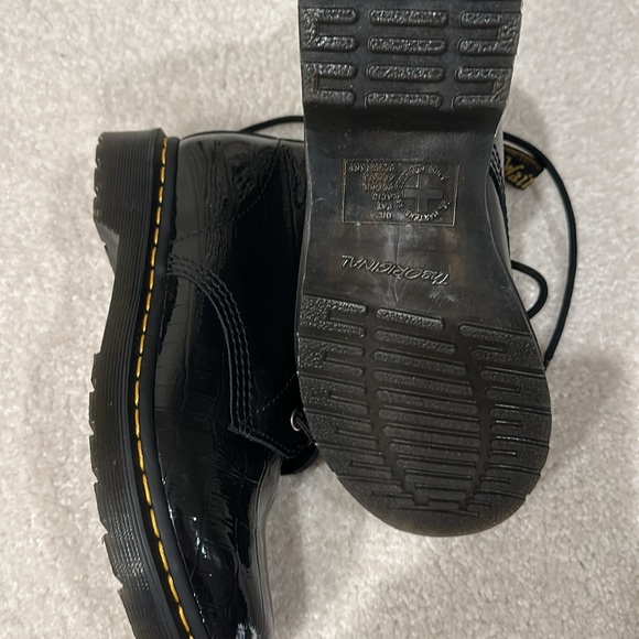 DR MARTENS Women's 1460 Patent Leather Crocodile Print Boots, Size US 9 - Picture 5 of 10